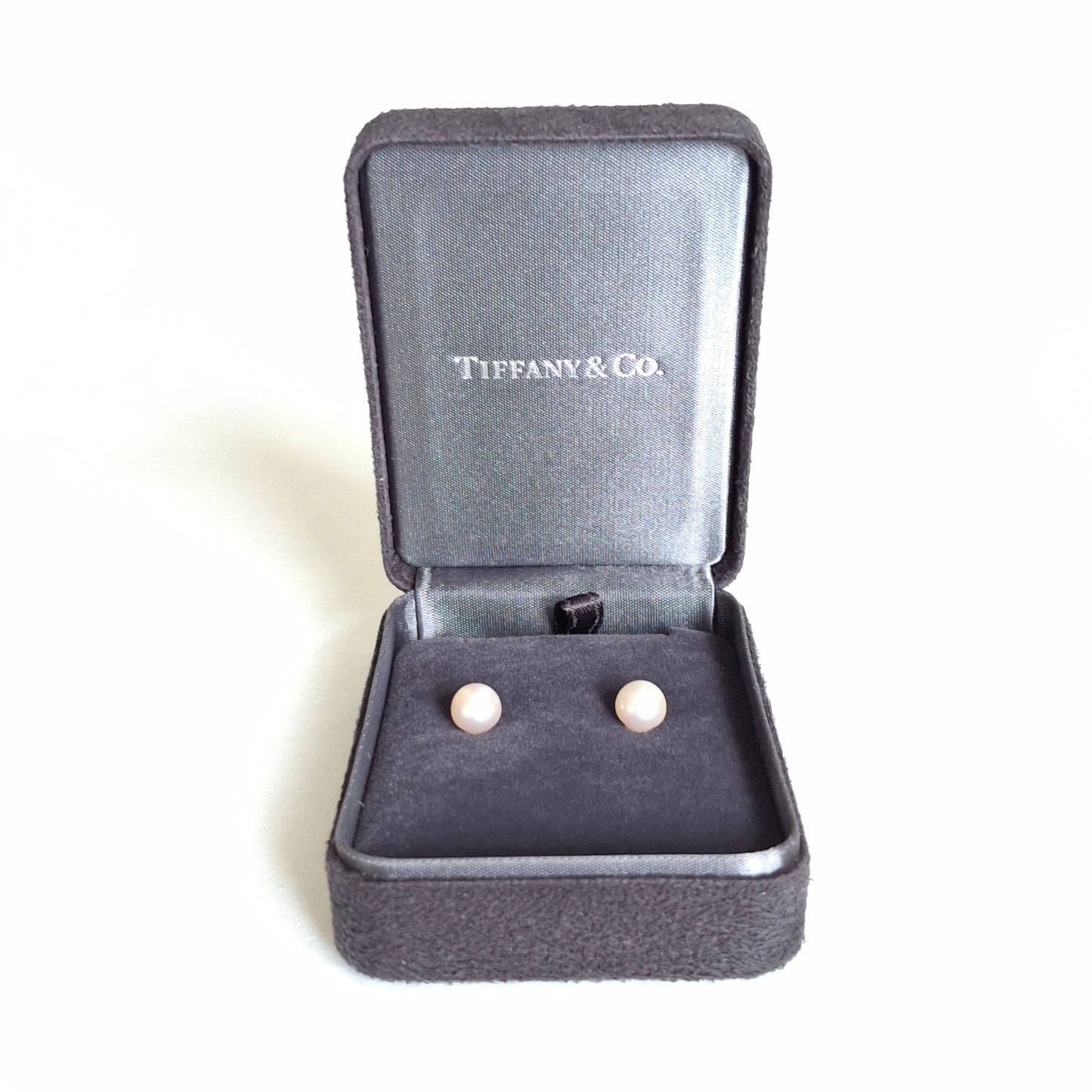 Vintage Tiffany & Co Hallmarked 18k White Gold Cultured Pearl Earrings