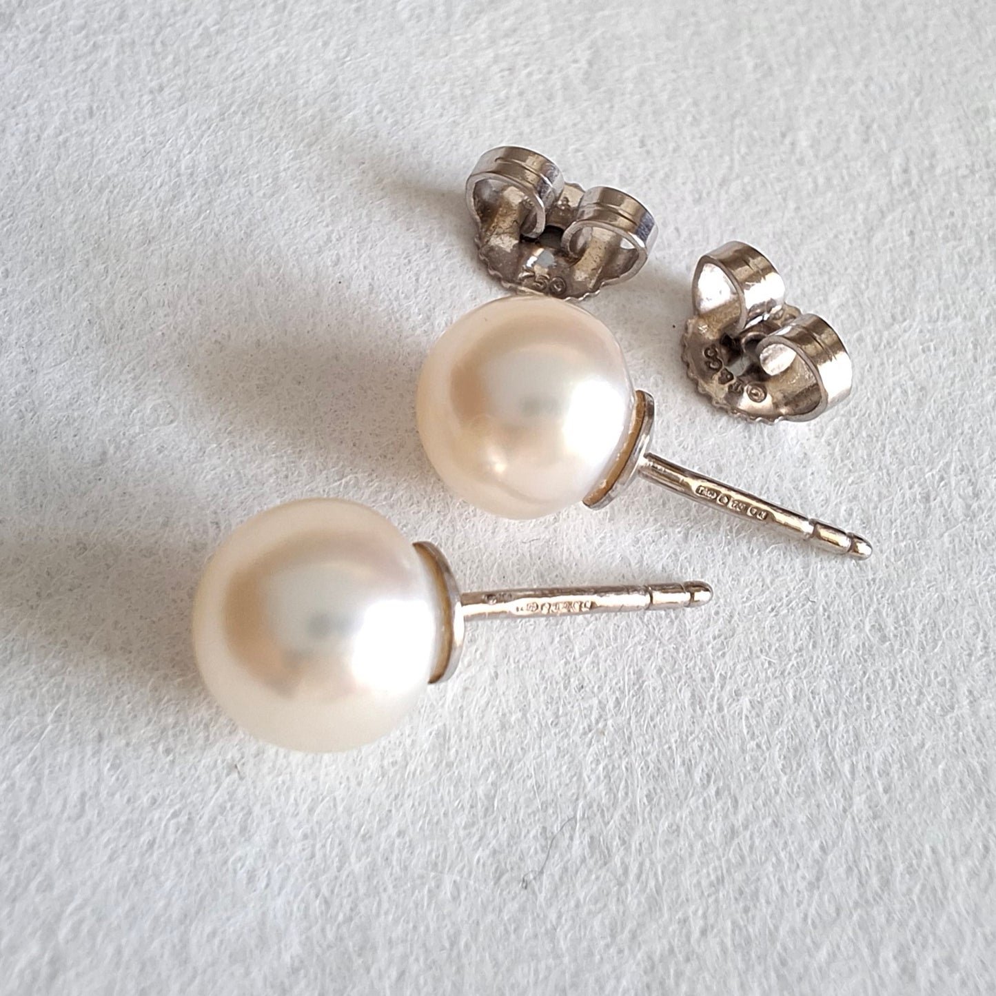 Vintage Tiffany & Co Hallmarked 18k White Gold Cultured Pearl Earrings