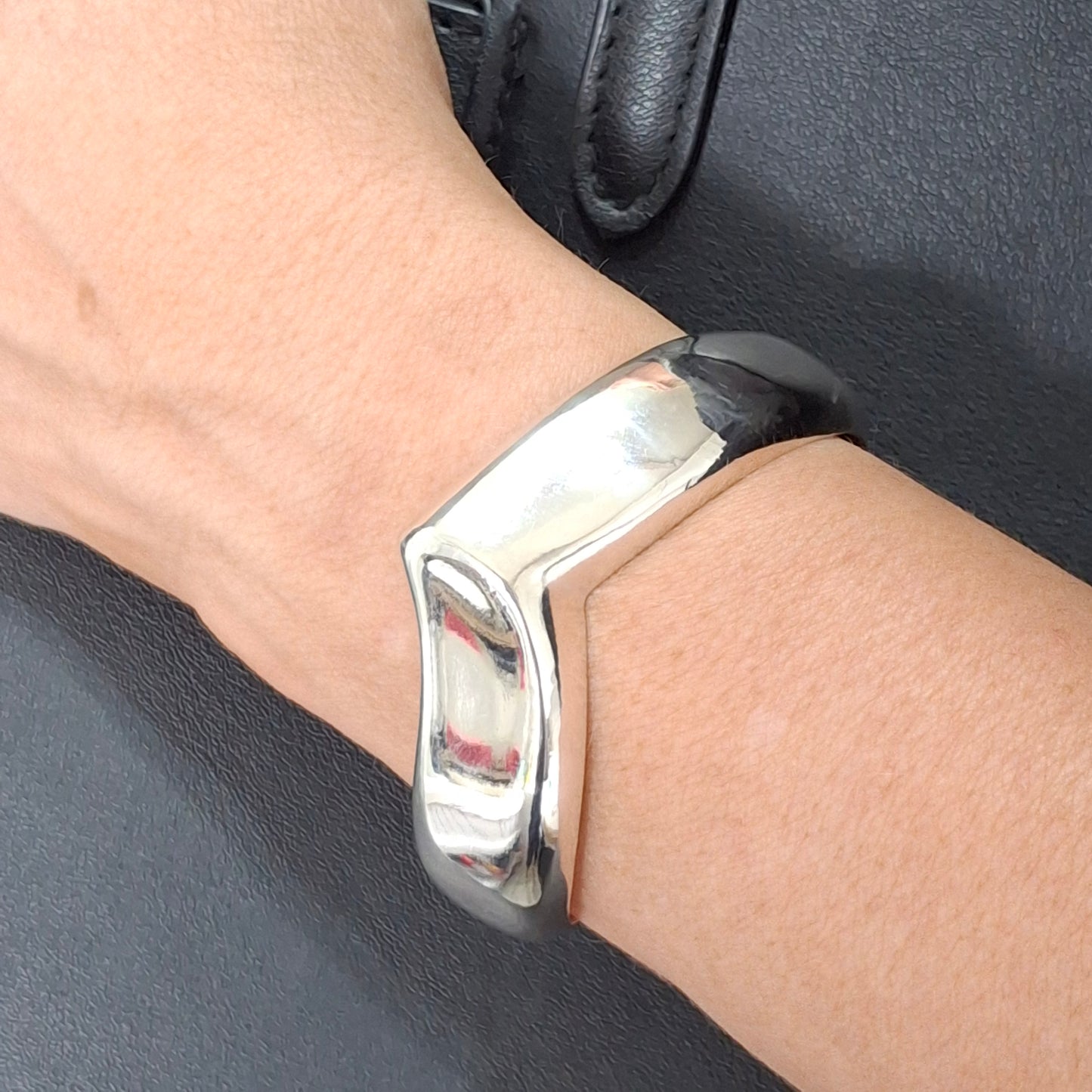 Elsa Peretti Tiffany & Co Wing Cuff Bracelet in Hallmarked 925 Sterling Silver