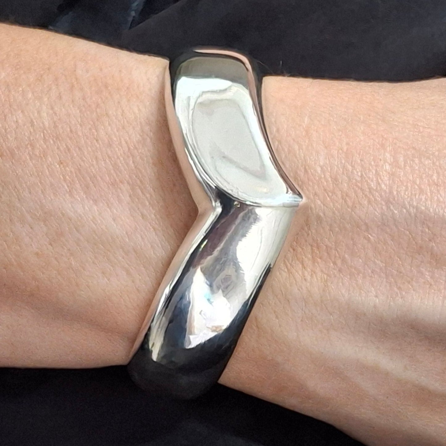 Elsa Peretti Tiffany & Co Wing Cuff Bracelet in Hallmarked 925 Sterling Silver
