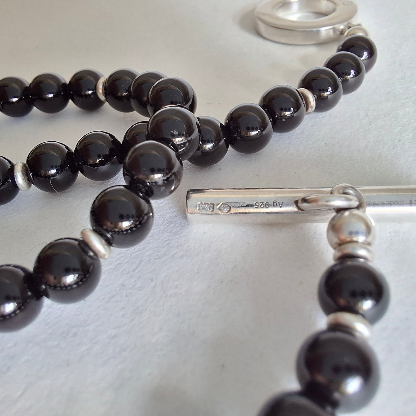 Gucci Onyx Toggle Clasp Bead Necklace in Hallmarked Sterling Silver