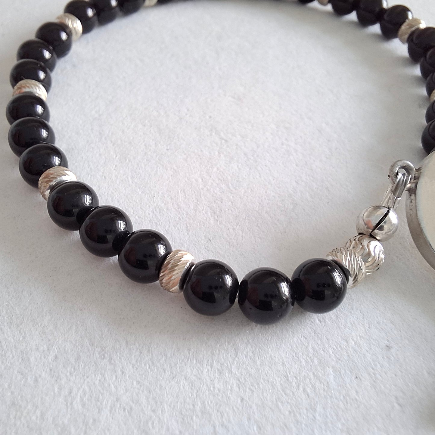 Gucci Black Onyx Boule Bead Bracelet with Diamond Cut Silver Beads
