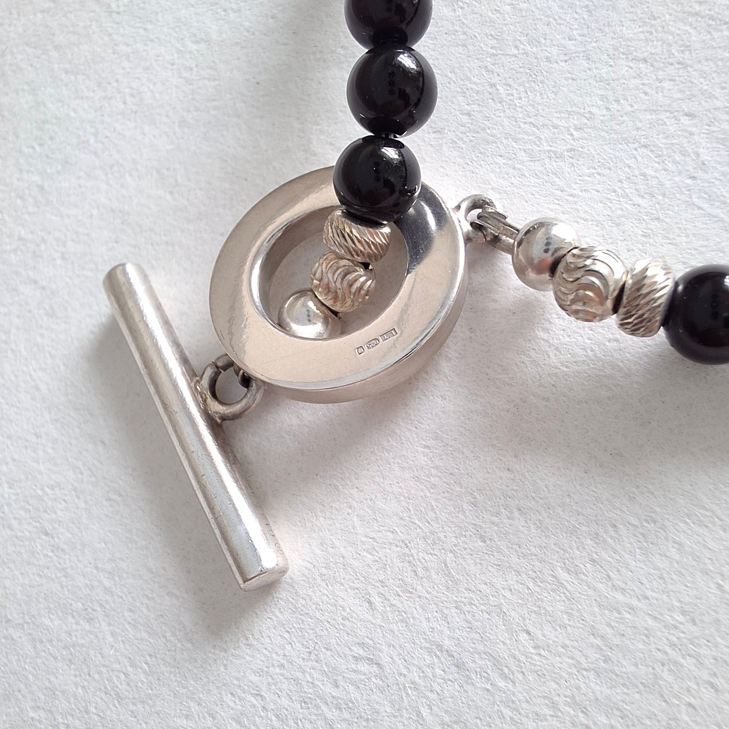 Gucci Black Onyx Boule Bead Bracelet with Diamond Cut Silver Beads