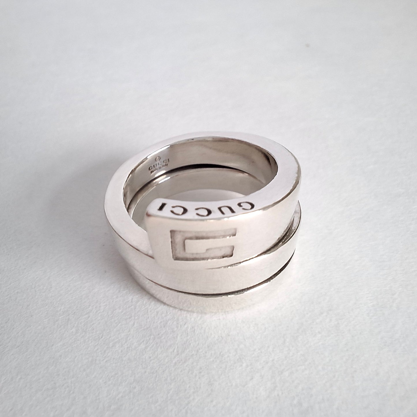 Vintage Gucci Markenzeichen Logo Spiralring aus punziertem Sterlingsilber UK Größe J US Größe 5