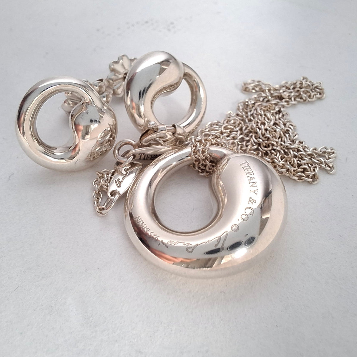 Tiffany & Co Elsa Peretti Design Eternal Circle Necklace and Earrings Set with original receipt from Tiffany Bond Street