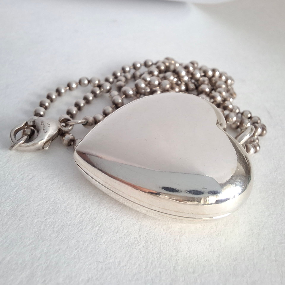 Vintage Tiffany & Co Italy Hallmarked Sterling Silver Opening Locket Pendant Necklace