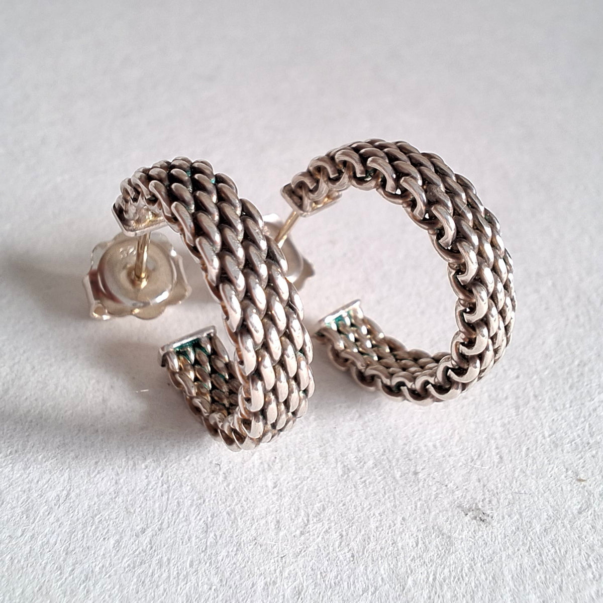 Vintage Tiffany & Co Somerset Sterling Silver Mesh 4mm Hoop Earrings