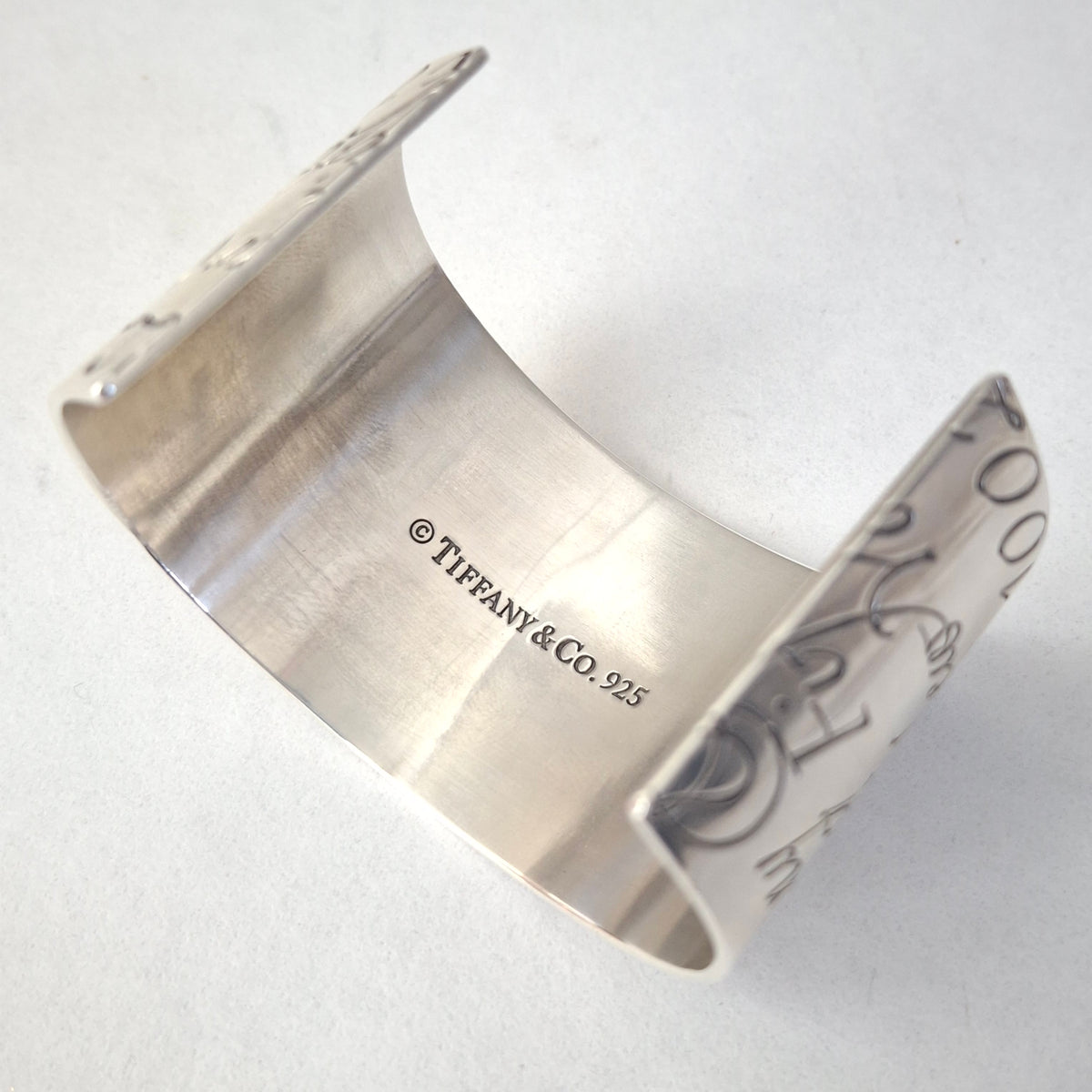 Tiffany & Co 727 Fifth Avenue New York Notes Italic Script Cuff Bracelet in Sterling Silver