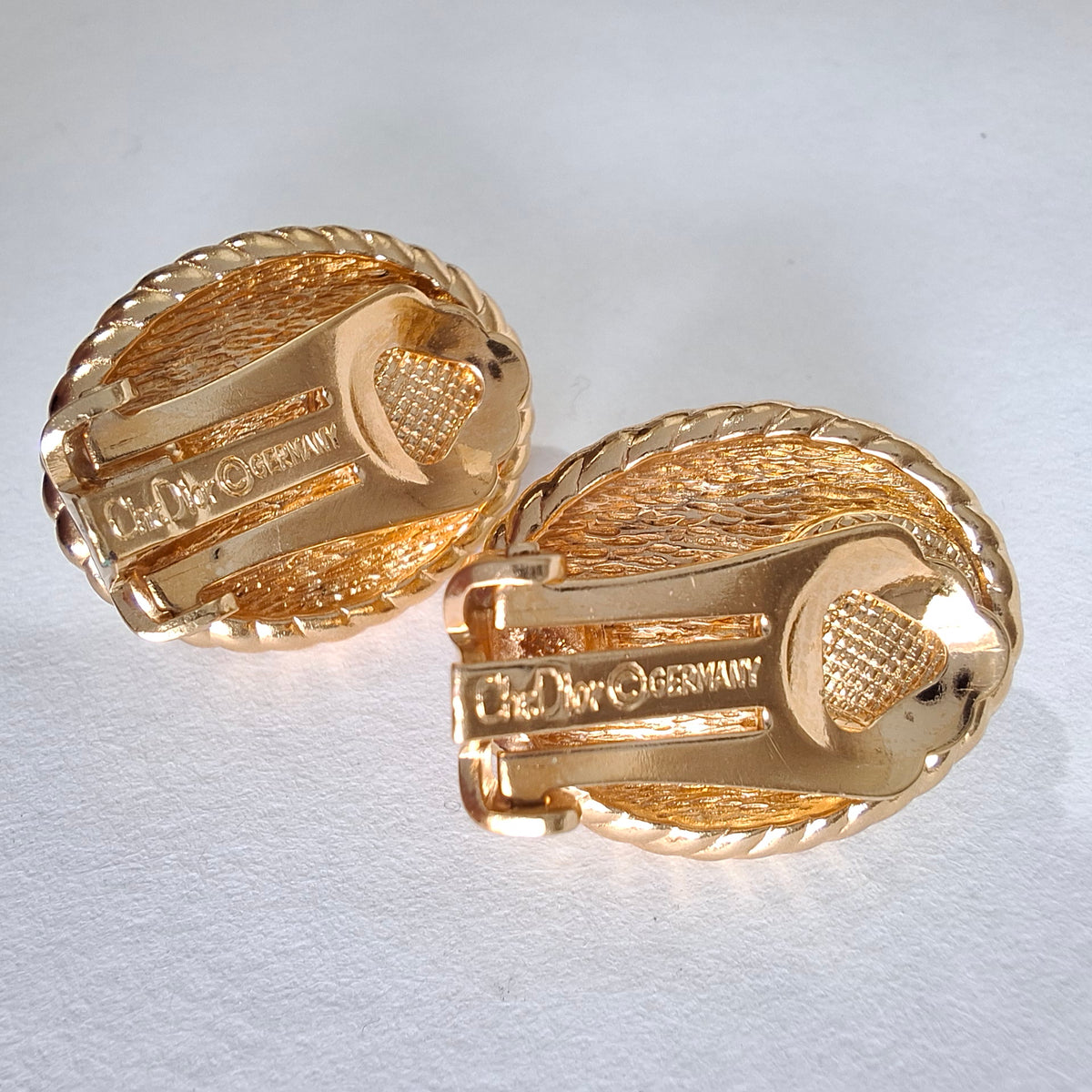 Vintage Christian Dior Oval Pearl Gold Plated Clip-on Earring