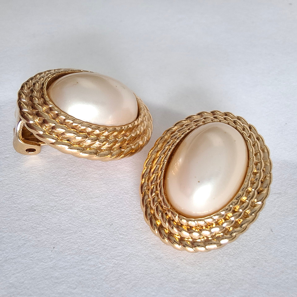 Vintage Christian Dior Oval Pearl Gold Plated Clip-on Earring