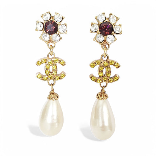 Vintage Chanel Pearl Dangle Drop Earrings